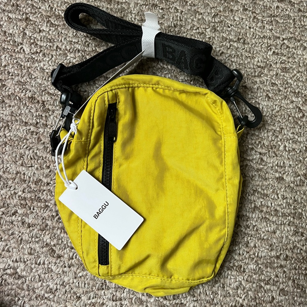 BAGGU Sport Crossbody